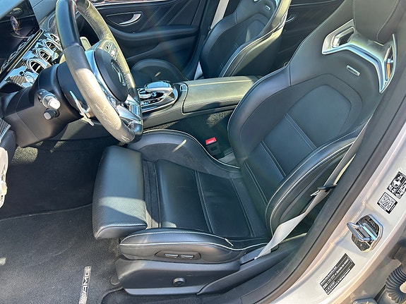 Mercedes-Benz E63 19 of 30