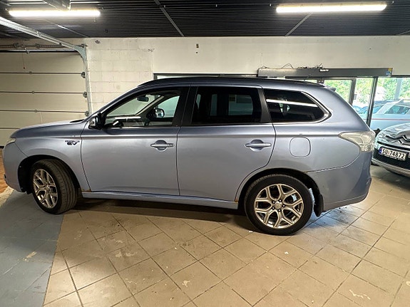 Mitsubishi Outlander 4 of 30