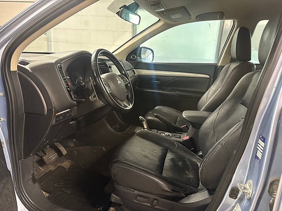 Mitsubishi Outlander 16 of 30