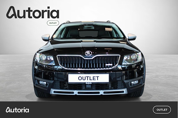 Skoda Octavia Scout 3 of 24