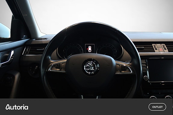 Skoda Octavia Scout 22 of 24
