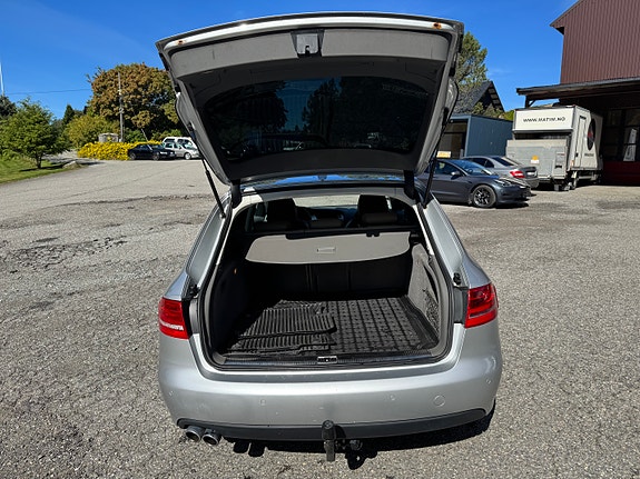 Audi A4 13 of 30