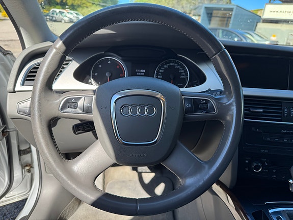 Audi A4 23 of 30
