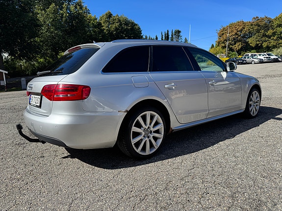 Audi A4 9 of 30