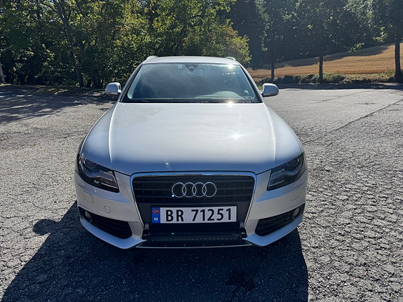 Audi A4 5 of 30