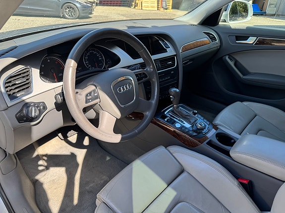 Audi A4 21 of 30