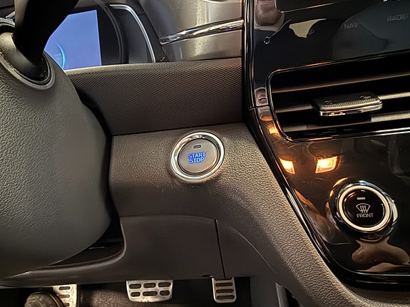 Hyundai IONIQ 19 of 30