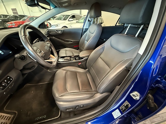 Hyundai IONIQ 15 of 30