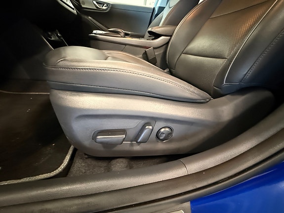 Hyundai IONIQ 16 of 30