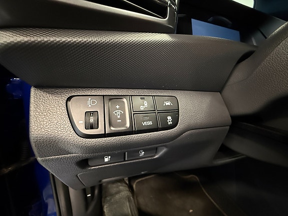 Hyundai IONIQ 18 of 30