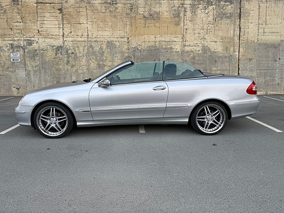 Mercedes-Benz CLK200 15 of 17