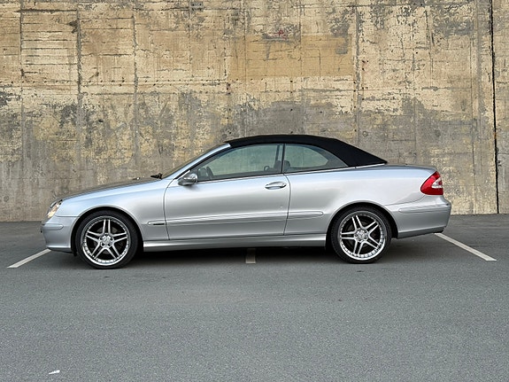 Mercedes-Benz CLK200 7 of 17
