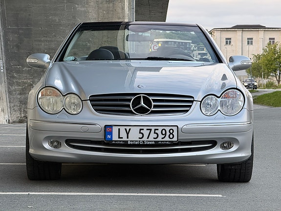 Mercedes-Benz CLK200 11 of 17