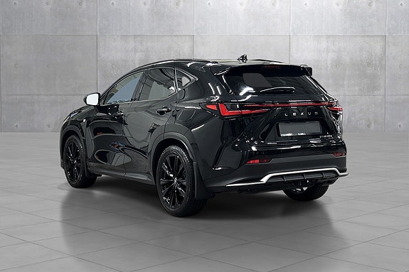 Lexus NX450h 3 of 25
