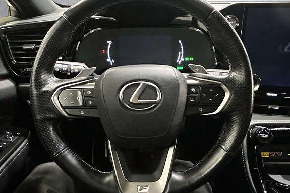Lexus NX450h 11 of 25