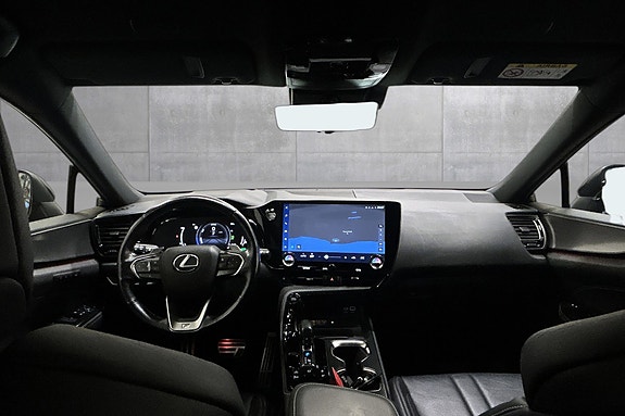 Lexus NX450h 9 of 25