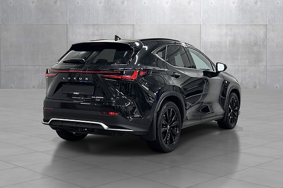 Lexus NX450h 5 of 25