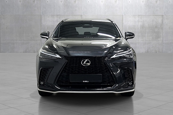 Lexus NX450h 8 of 25