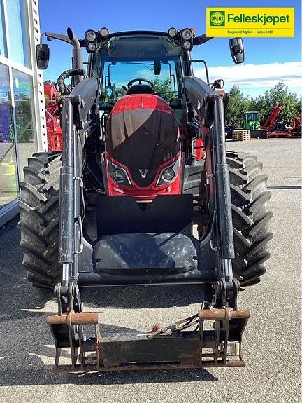 Valtra A134 5 of 8