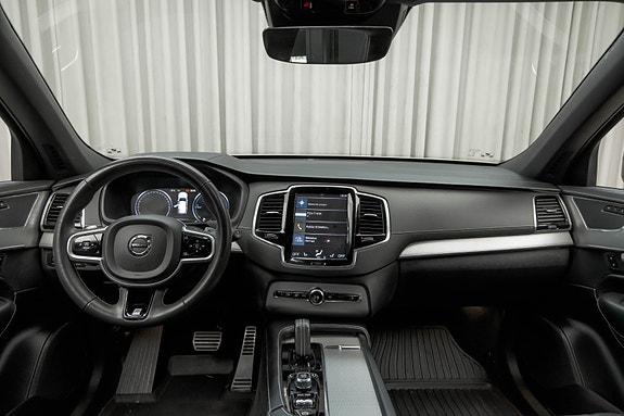 Volvo XC90 19 of 25