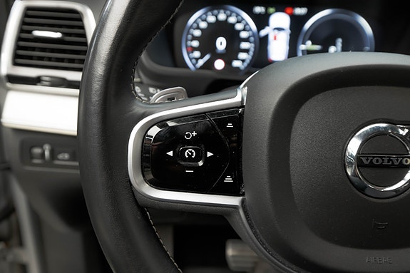 Volvo XC90 24 of 25