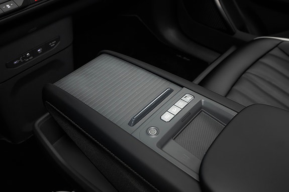Kia EV9 23 of 30