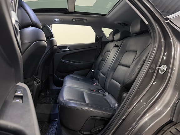 Hyundai Tucson 16 of 30