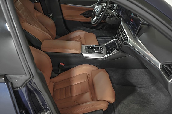 BMW i4 18 of 28