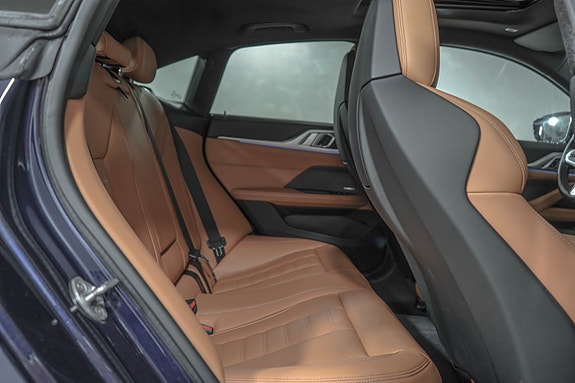 BMW i4 11 of 28