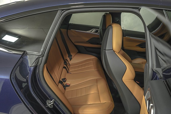 BMW i4 12 of 28