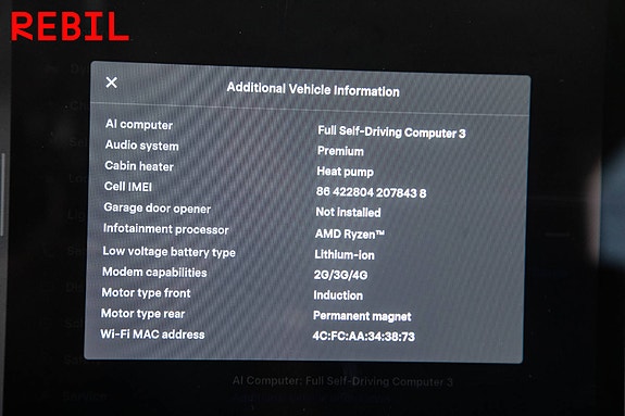 Tesla Model Y 16 of 27