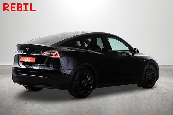 Tesla Model Y 7 of 27