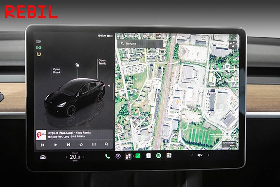 Tesla Model Y 15 of 27