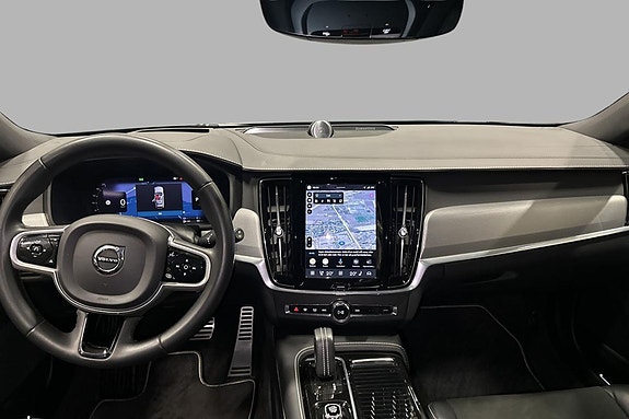 Volvo V90 25 of 30
