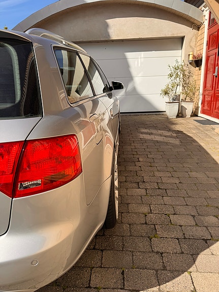 Audi A4 21 of 30