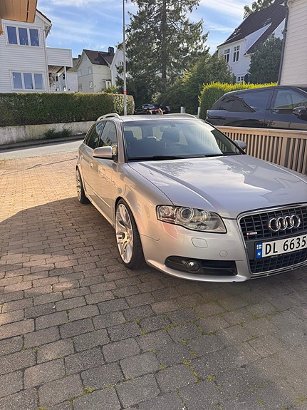 Audi A4 2 of 30