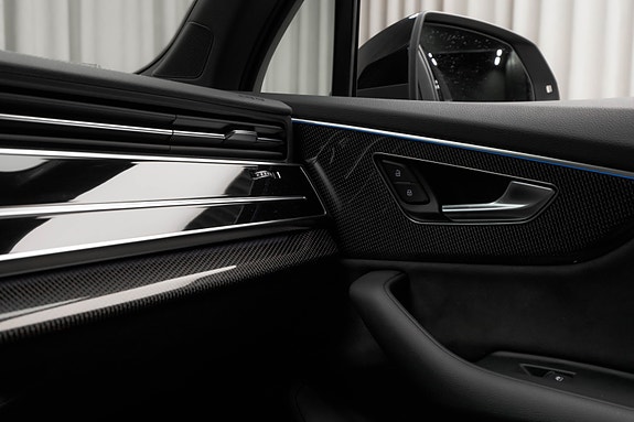 Audi SQ7 24 of 30