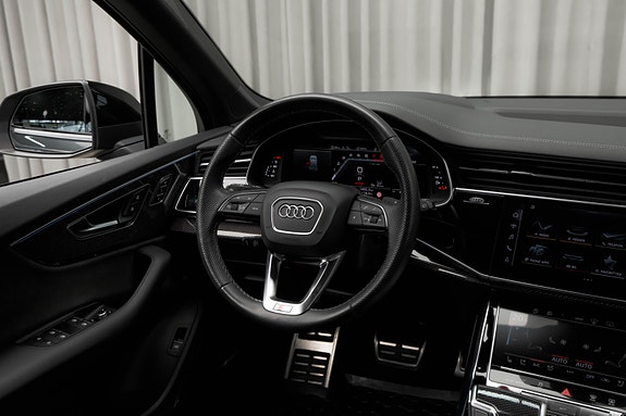 Audi SQ7 22 of 30