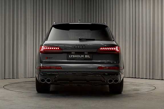 Audi SQ7 12 of 30