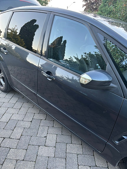Ford S-MAX 11 of 22