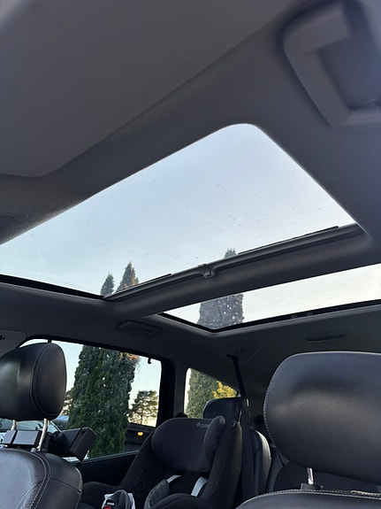 Ford S-MAX 8 of 22