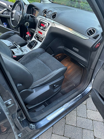 Ford S-MAX 10 of 22