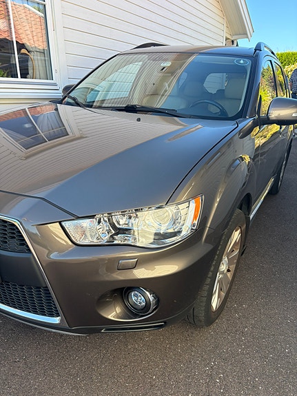 Mitsubishi Outlander 12 of 19