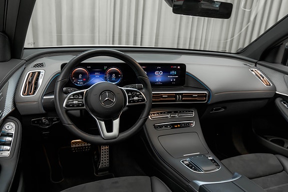 Mercedes-Benz EQC400 18 of 30