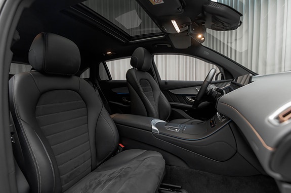 Mercedes-Benz EQC400 14 of 30
