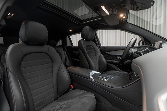 Mercedes-Benz EQC400 15 of 30