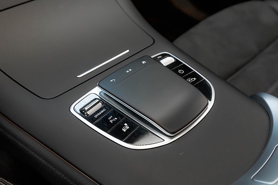 Mercedes-Benz EQC400 25 of 30