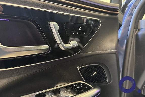Mercedes-Benz EQE SUV 22 of 22