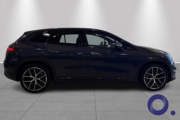 Mercedes-Benz EQE SUV 7 of 22