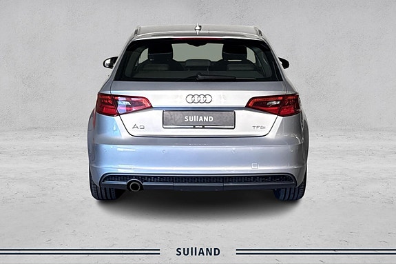 Audi A3 4 of 24